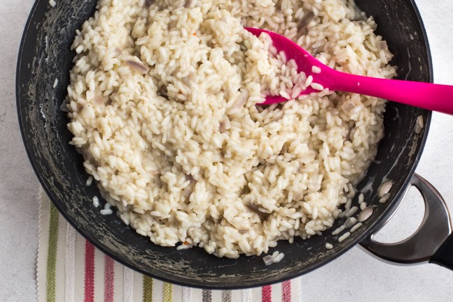 Simple white risotto in a wok
