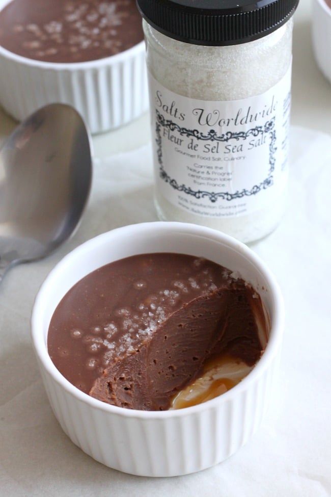 Salted chocolate pots with caramel sauce - heavenly! / amuse-your-bouche.com