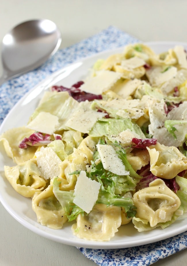 Tortellini Caesar salad - an easy way to make your favourite salad into a full meal! / amuse-your-bouche.com