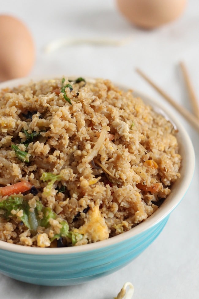 Low-carb cauliflower fried rice - this is a way healthier and lower calorie version of my favourite Chinese side dish!