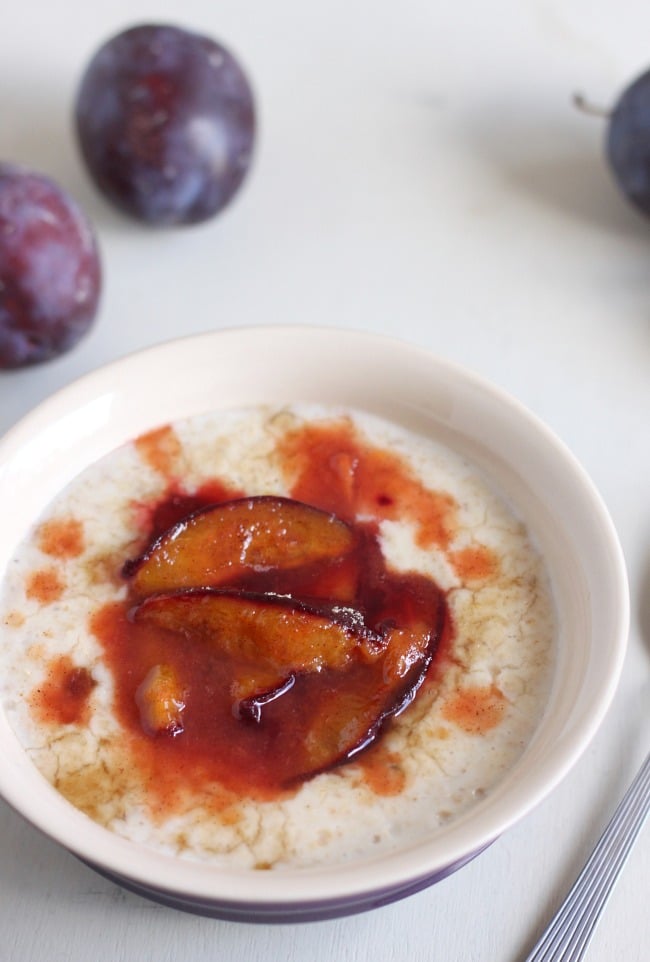 Cinnamon plum porridge - easy, delicious, and much healthier than sugary cereal!