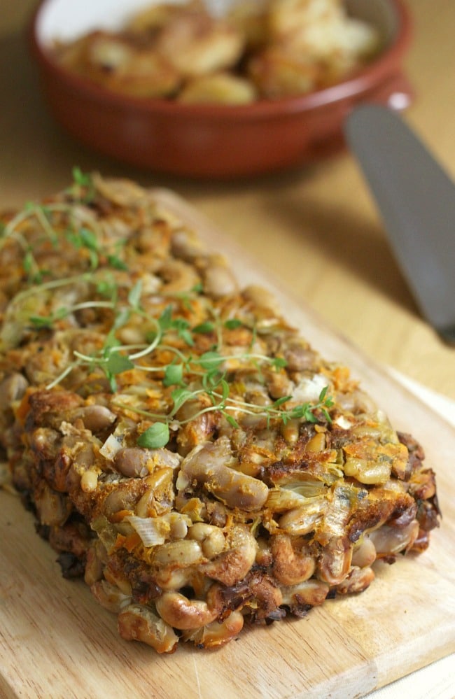 Carrot and cashew nut loaf - only takes 15 minutes to throw together! Great for a veggie Christmas dinner :)