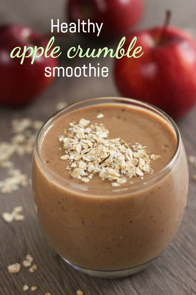 Healthy apple crumble smoothie - this healthy breakfast smoothie tastes just like my favourite apple crumble (but there's no added sugar!)
