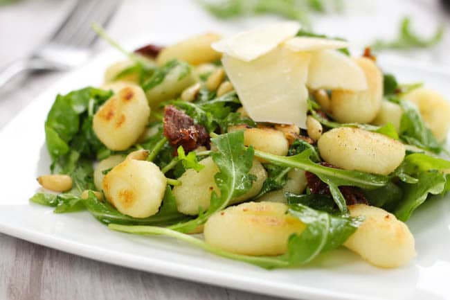Toasted gnocchi salad with pine nuts and sun-dried tomatoes - this is a much lighter way to serve gnocchi, which can sometimes feel really heavy!