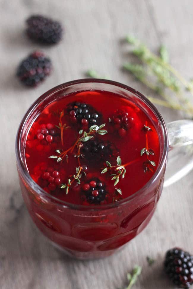 Apple and blackberry mulled cider - the perfect way to see you through a cold winter. It's super easy to make too!