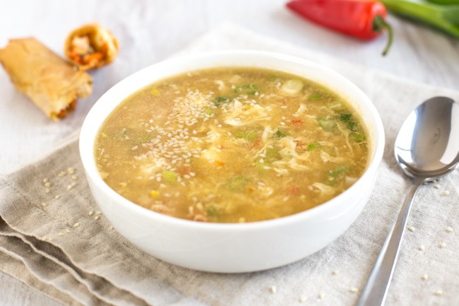 Sweetcorn egg drop soup - a low-calorie vegetarian soup that's got plenty of fresh Chinese flavour.