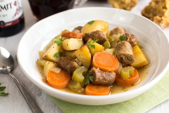 Vegetarian Irish stew - just a few simple ingredients to make a simple, hearty vegan stew. Perfect for St Patrick's Day dinner!