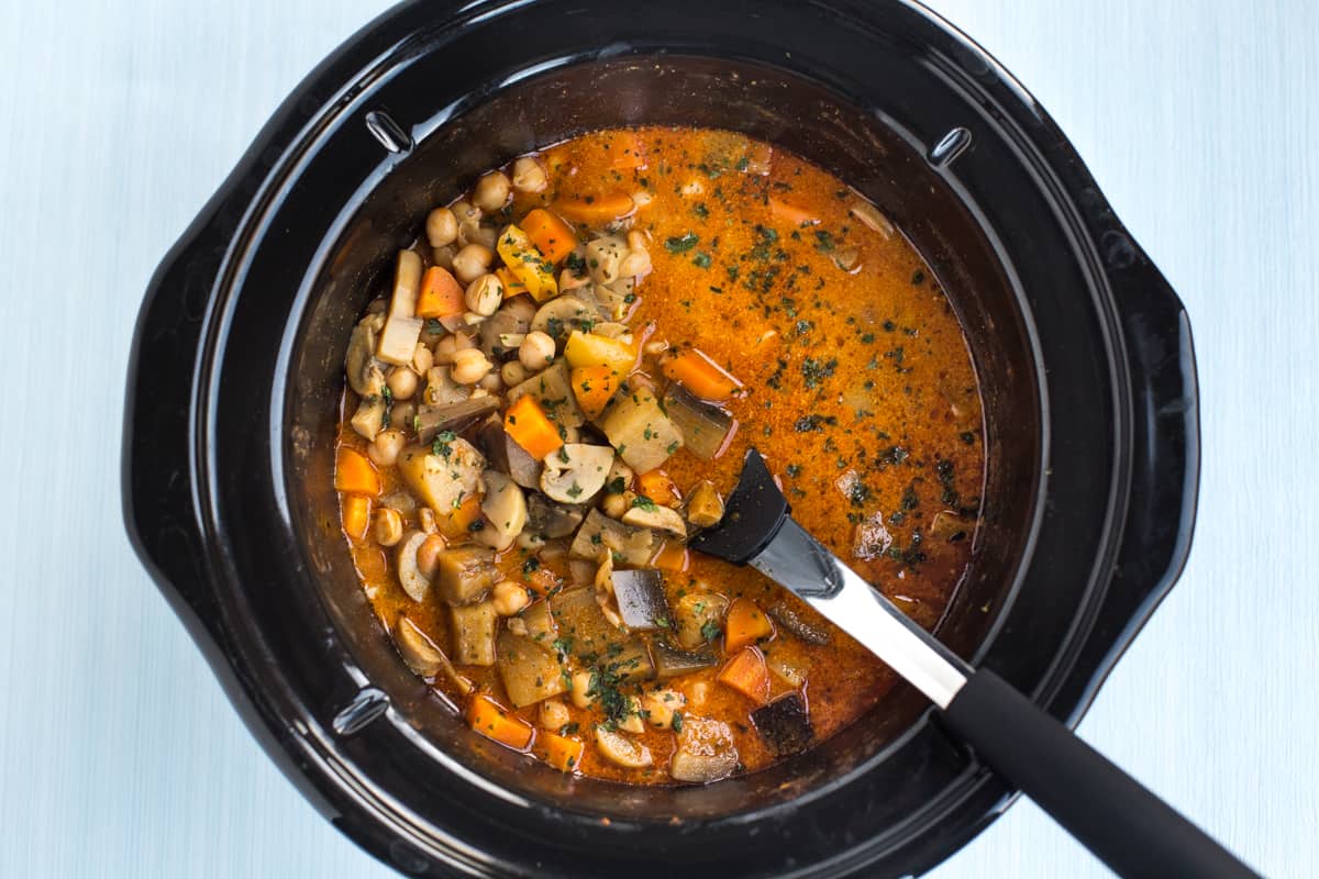 Coconut chickpea curry in a slow cooker pot.