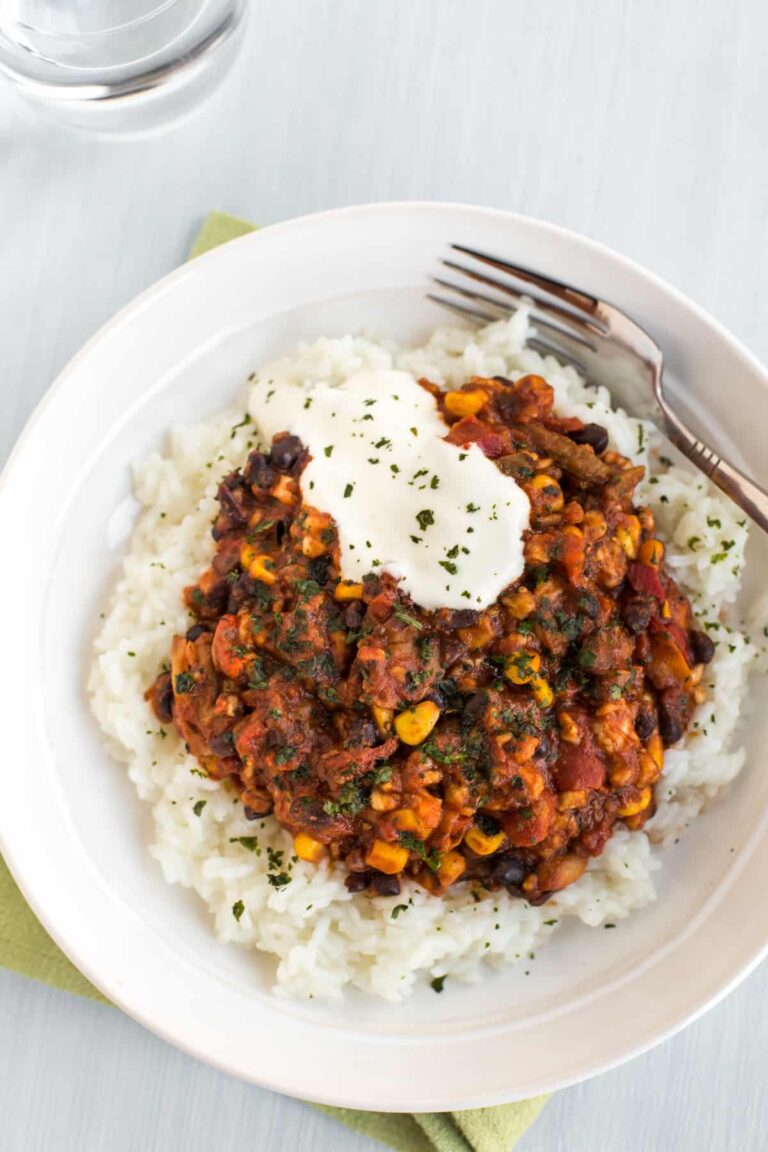 Black Bean and Halloumi Chilli Easy Cheesy Vegetarian