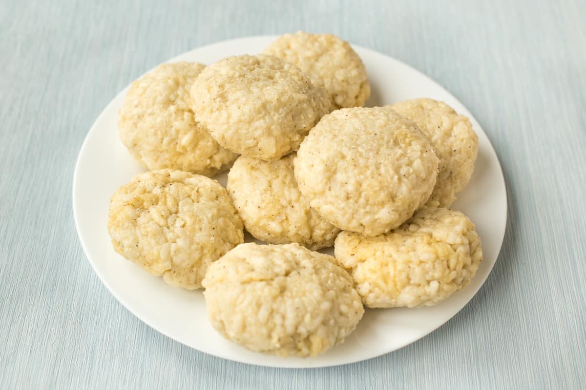 Cheesy Risotto Cakes in Tomato Sauce Easy Cheesy Vegetarian