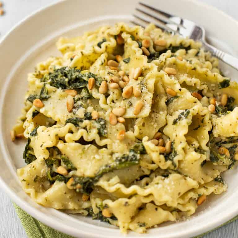 Mafalde Pasta with Spinach and Goat Cheese