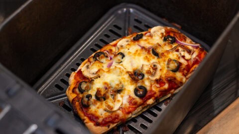 Crispy pitta pizza in an air fryer.