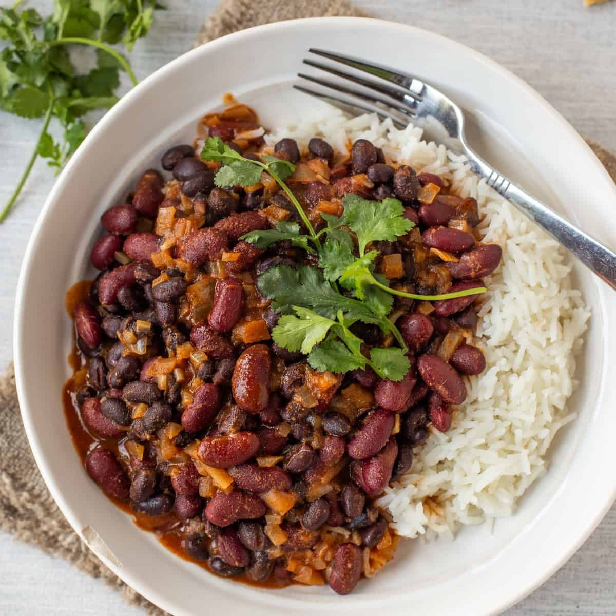 Easy Kidney Bean Curry (Vegan)