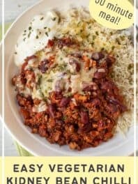 Easy vegetarian kidney bean chilli with title overlay.
